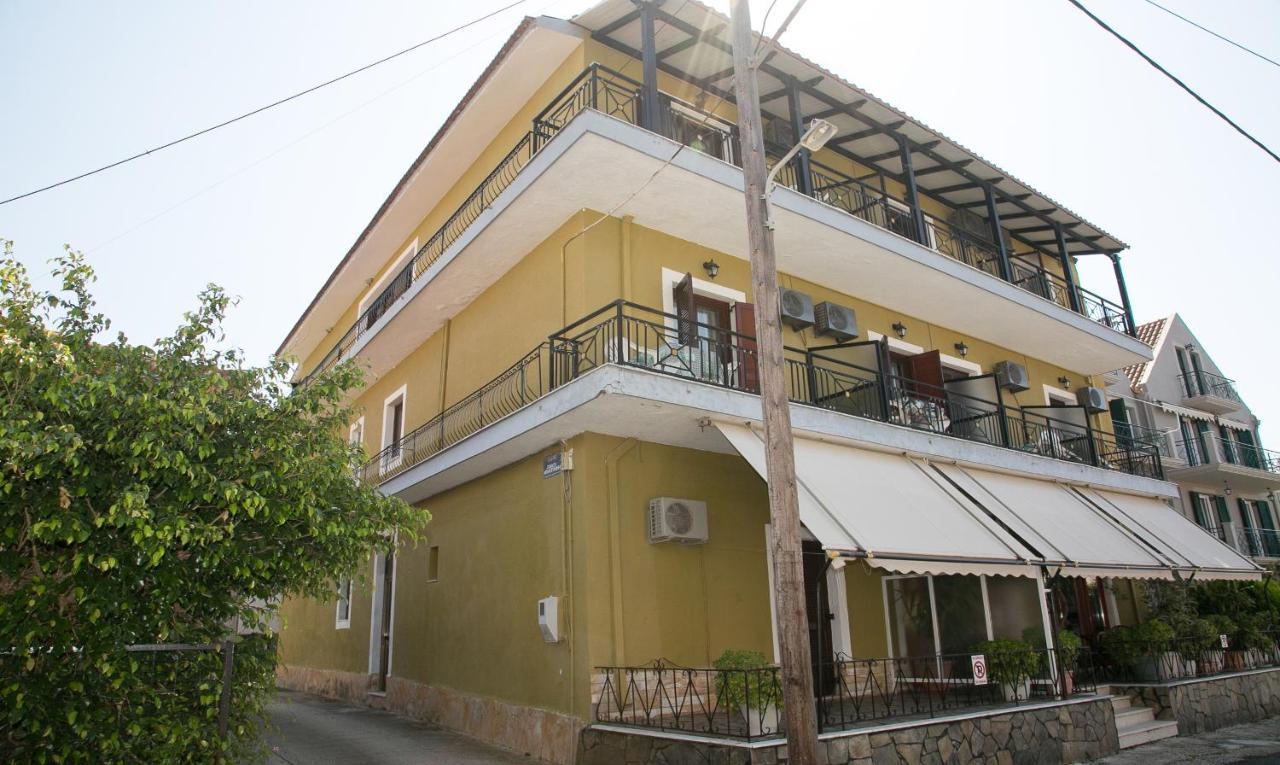 Petania Hotel & Apartments Lixouri Ngoại thất bức ảnh