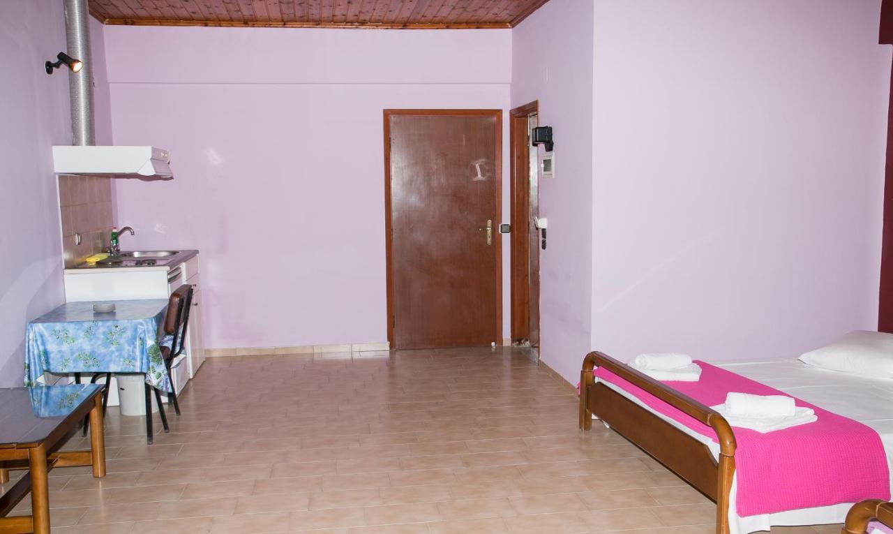 Petania Hotel & Apartments Lixouri Ngoại thất bức ảnh