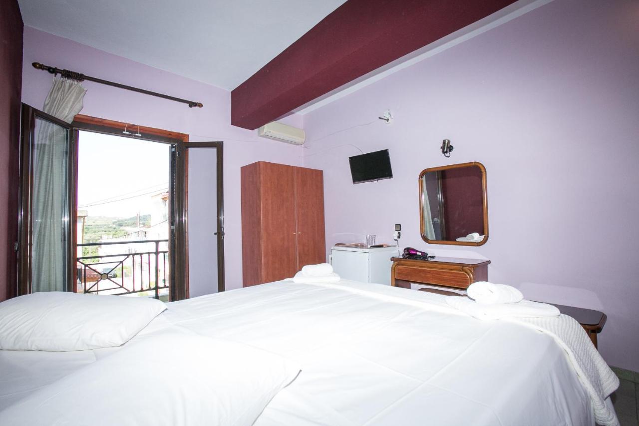 Petania Hotel & Apartments Lixouri Ngoại thất bức ảnh